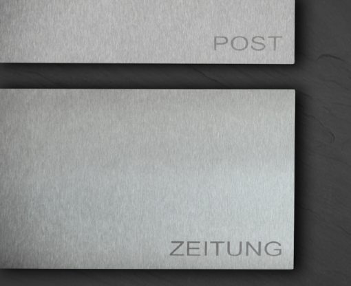 Detailansicht Briefkasten und Zeitungsbox in Edelstahl mit Beschriftung